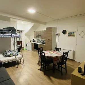 https://residence-les-paquerettes-n-1.hotels-rhonealpes.com