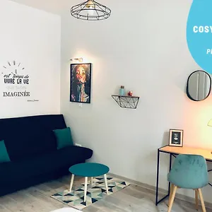 https://studio-cosy-family.hotels-rhonealpes.com